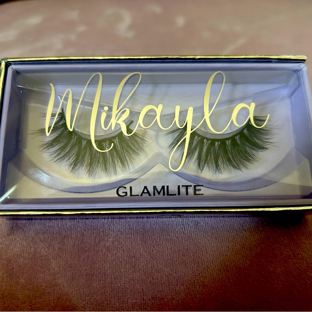 Mikayla X Glamlite Lashes in “Brand New”